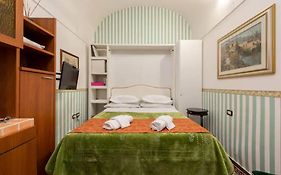 Apt 0 In The Historic Center Bari